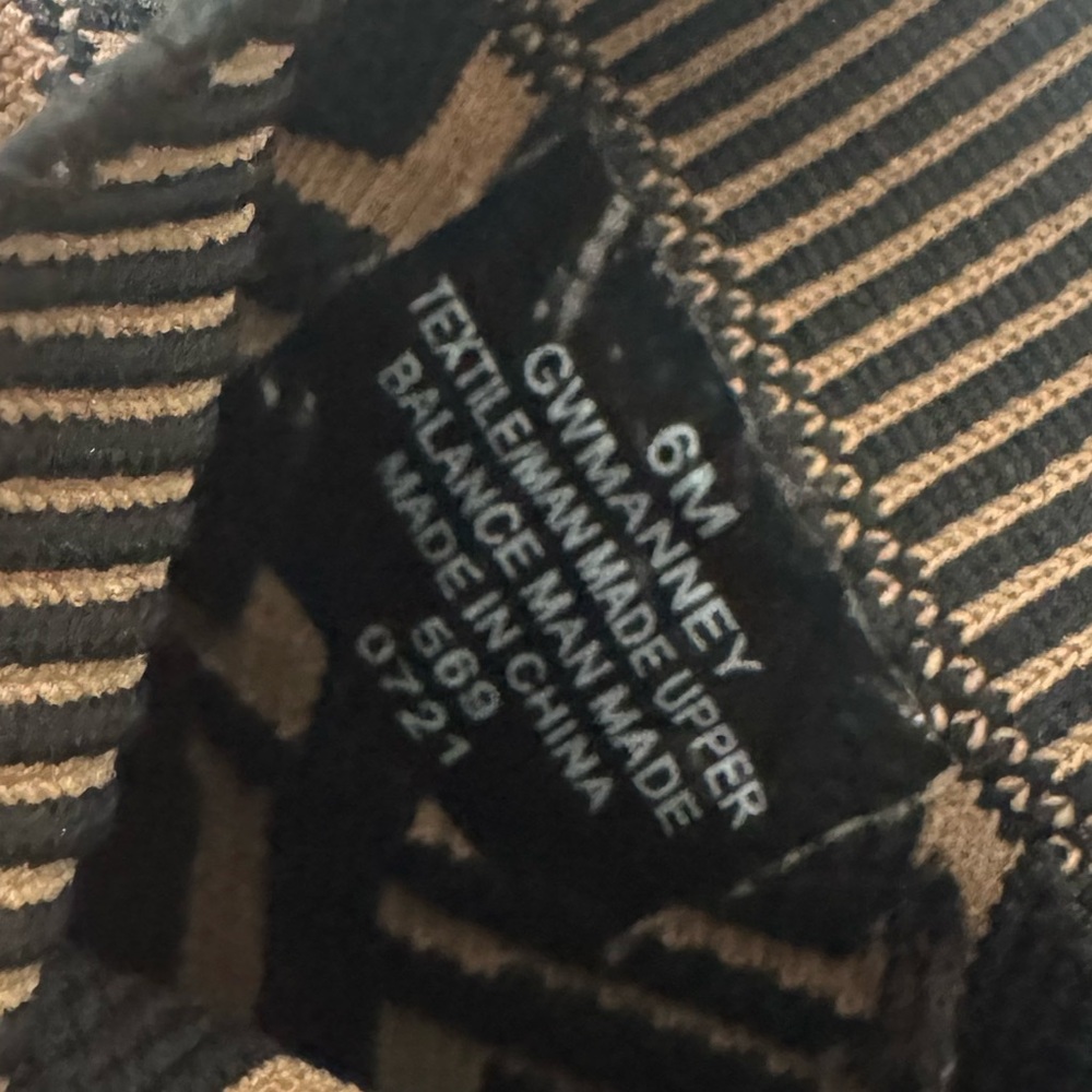 Guess Black and Tan Patterned High-Tops - Picture 7 of 7